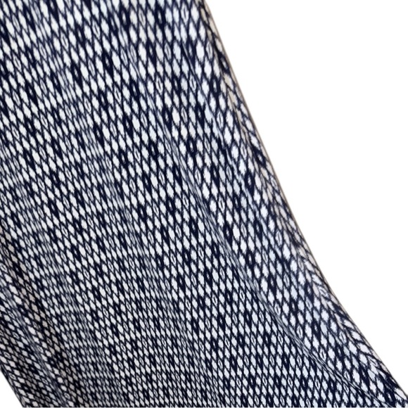 🌹VINCE CAMUTO GEOMETRIC PATTERN V NECKAXI DRESS - Picture 7 of 13